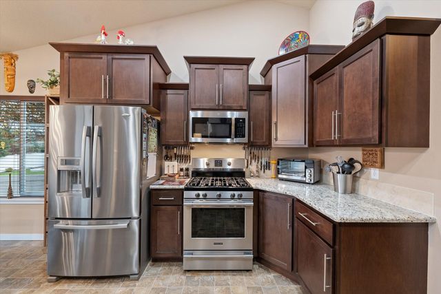 9920 N Austin Ln, Spokane, WA 99208