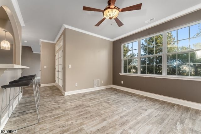 66 Limerick Ln, Lopatcong Twp., NJ 08865