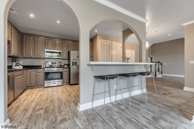 66 Limerick Ln, Lopatcong Twp., NJ 08865