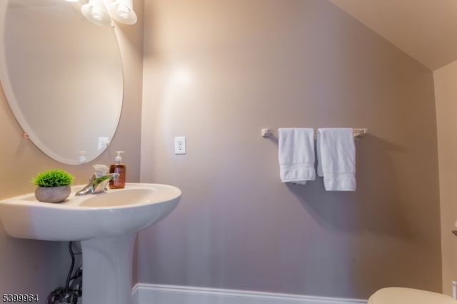 66 Limerick Ln, Lopatcong Twp., NJ 08865