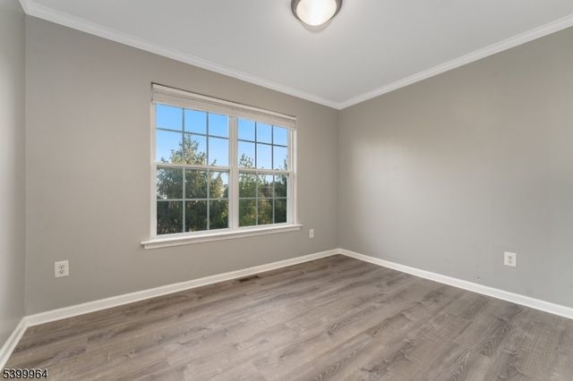 66 Limerick Ln, Lopatcong Twp., NJ 08865