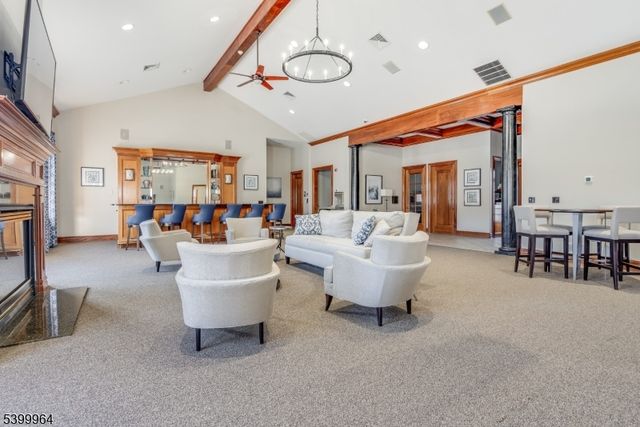 66 Limerick Ln, Lopatcong Twp., NJ 08865