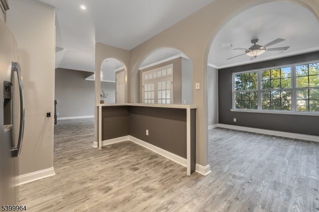 66 Limerick Ln, Lopatcong Twp., NJ 08865