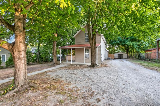 329 W 14th St, Columbia, TN 38401
