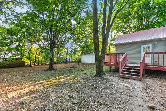 329 W 14th St, Columbia, TN 38401