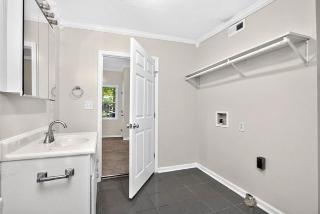 329 W 14th St, Columbia, TN 38401