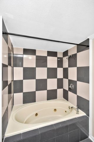 329 W 14th St, Columbia, TN 38401