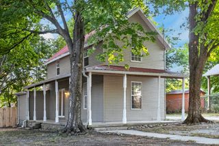 329 W 14th St, Columbia, TN 38401