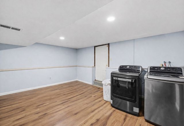 36 Kalmia Rd, Holbrook, MA 02343