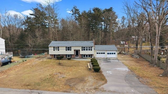 36 Kalmia Rd, Holbrook, MA 02343