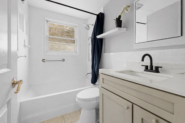 36 Kalmia Rd, Holbrook, MA 02343