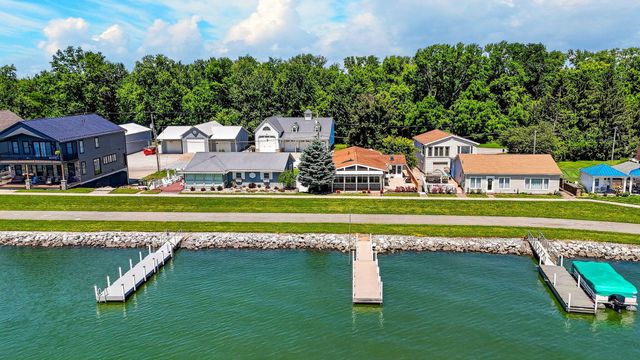 13482 W Bank Drive NE, Millersport, OH 43046