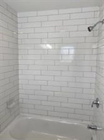 86 Hamilton Avenue 1st floor, Barrington, RI 02806