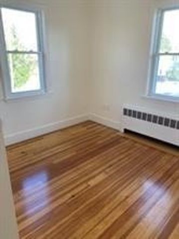 86 Hamilton Avenue 1st floor, Barrington, RI 02806