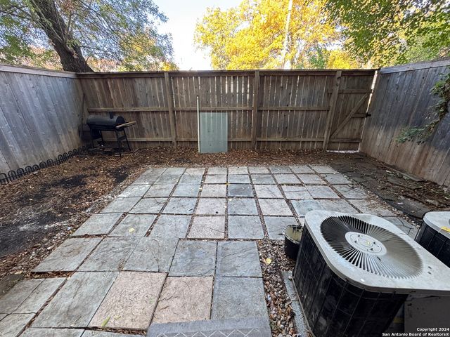 211 Natalen Ave Apt 103, San Antonio, TX 78209