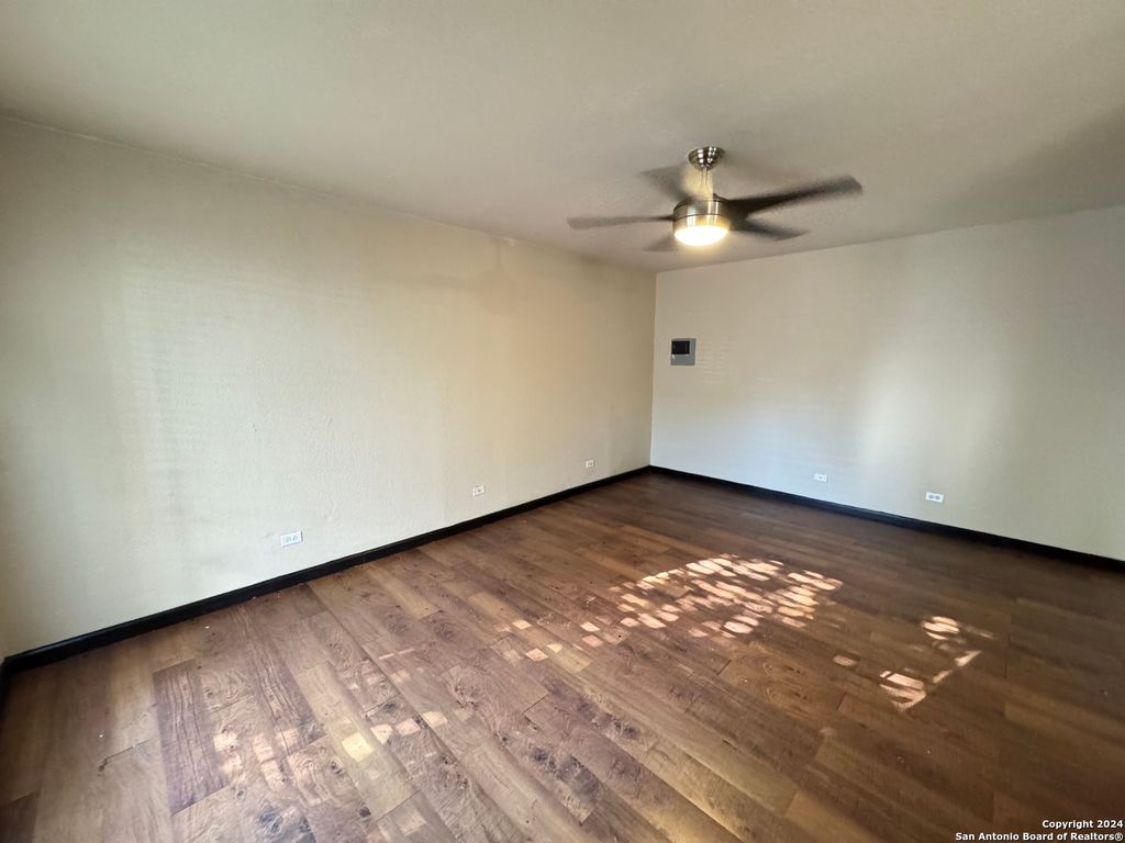 211 Natalen Ave Apt 103, San Antonio, TX 78209
