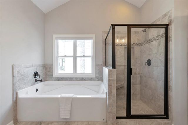 1090 Mosspointe Drive, Roswell, GA 30075