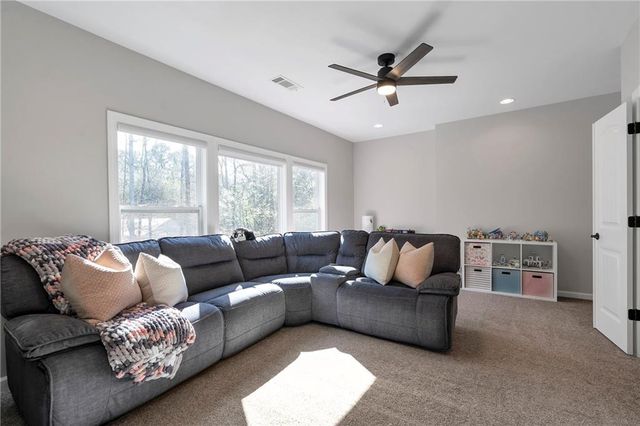 1090 Mosspointe Drive, Roswell, GA 30075