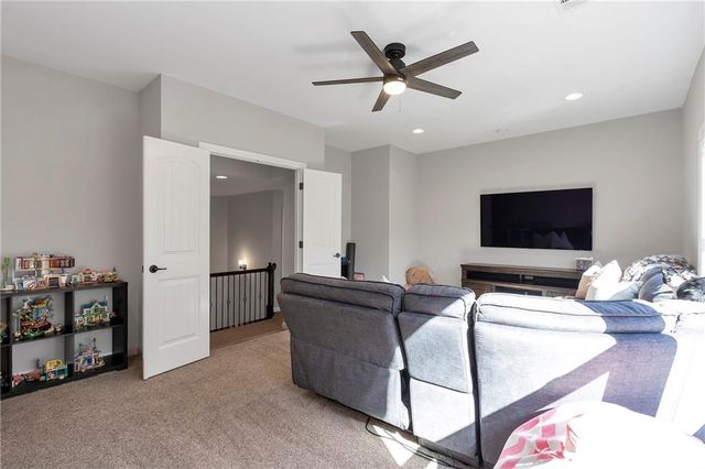 1090 Mosspointe Drive, Roswell, GA 30075