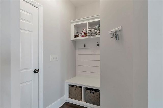 1090 Mosspointe Drive, Roswell, GA 30075