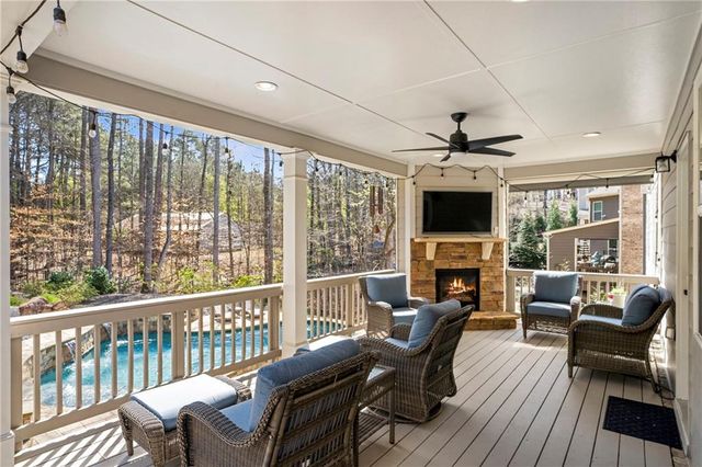 1090 Mosspointe Drive, Roswell, GA 30075