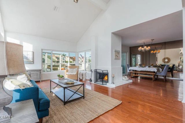 2221 Kingsbridge Lane, Oxnard, CA 93035