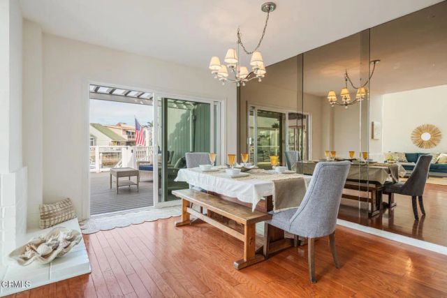 2221 Kingsbridge Lane, Oxnard, CA 93035