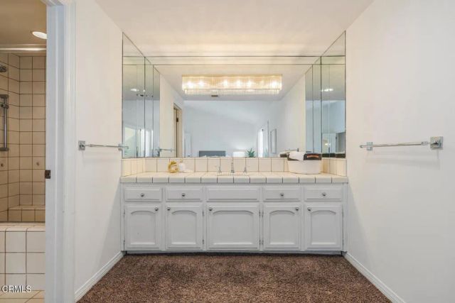 2221 Kingsbridge Lane, Oxnard, CA 93035