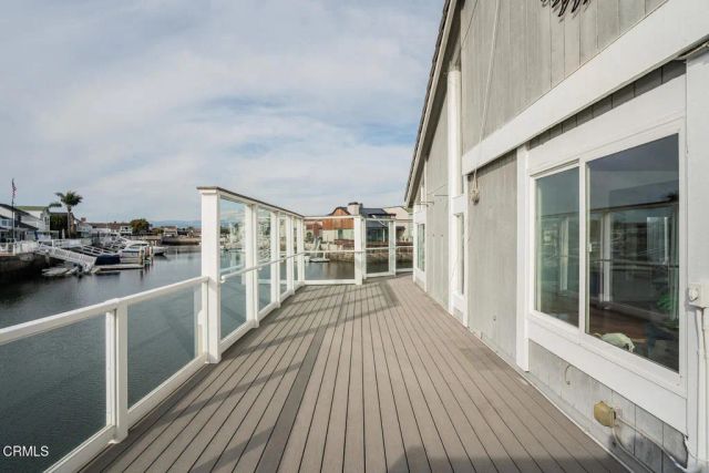 2221 Kingsbridge Lane, Oxnard, CA 93035