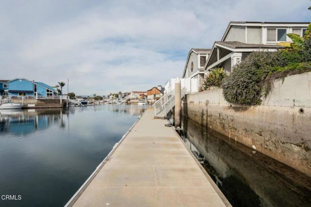 2221 Kingsbridge Lane, Oxnard, CA 93035