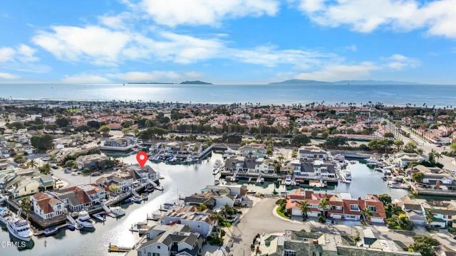 2221 Kingsbridge Lane, Oxnard, CA 93035