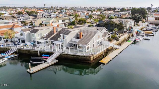 2221 Kingsbridge Lane, Oxnard, CA 93035
