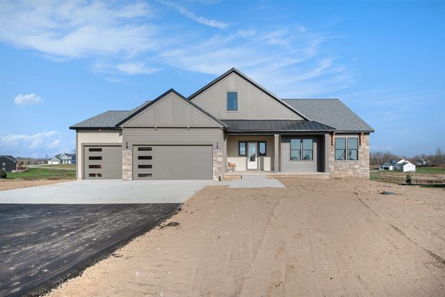 5631 Pioneer Pass 15, Caledonia, MI 49316