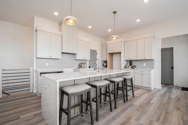 5631 Pioneer Pass 15, Caledonia, MI 49316