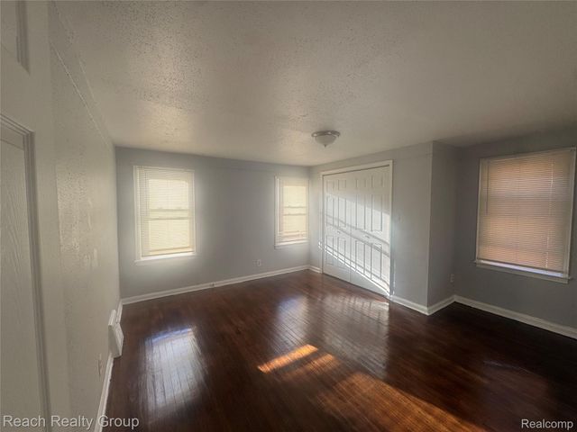 14844 Heyden Street, Detroit, MI 48223