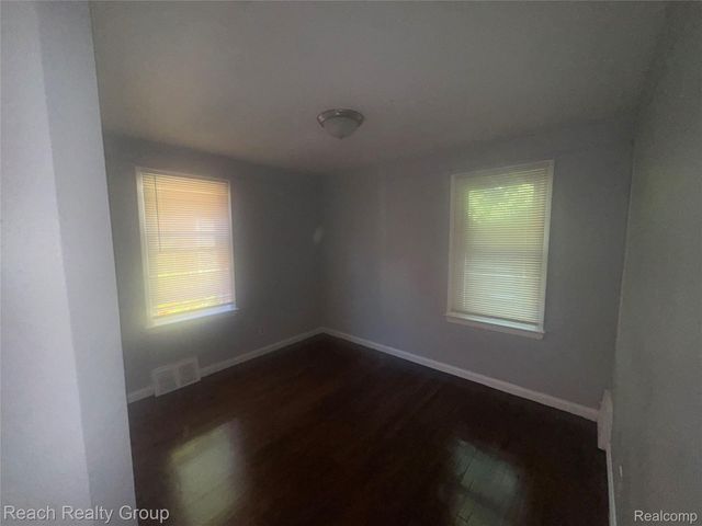 14844 Heyden Street, Detroit, MI 48223