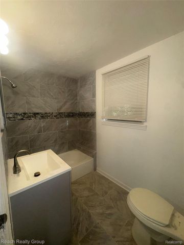 14844 Heyden Street, Detroit, MI 48223