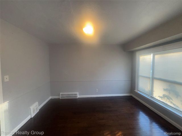 14844 Heyden Street, Detroit, MI 48223