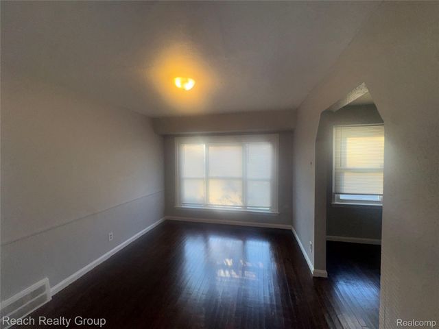 14844 Heyden Street, Detroit, MI 48223