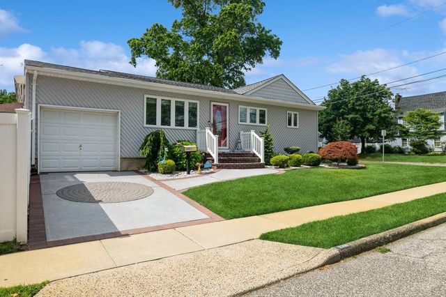 3300 Walters Avenue, Wantagh, NY 11793