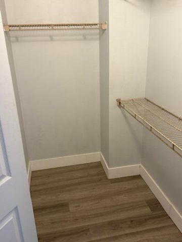 9905 Baywinds Drive 2204, West Palm Beach, FL 33411