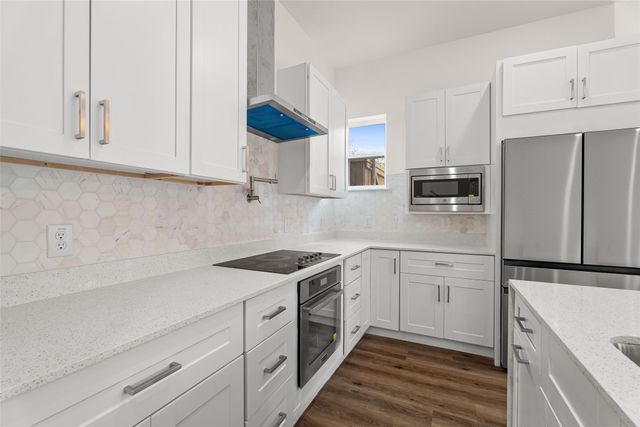 400 S Henderson Avenue, Dallas, TX 75223