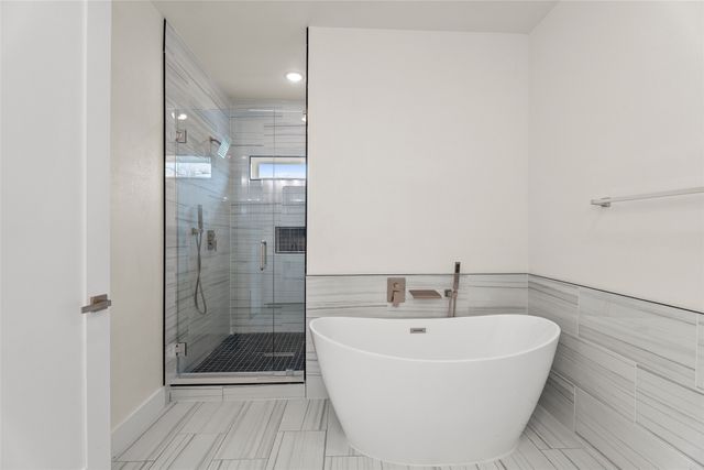 400 S Henderson Avenue, Dallas, TX 75223