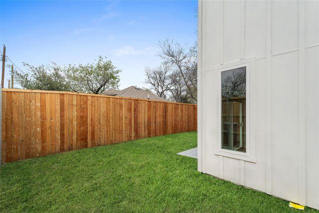 400 S Henderson Avenue, Dallas, TX 75223