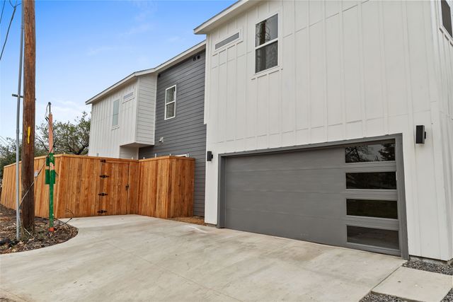 400 S Henderson Avenue, Dallas, TX 75223