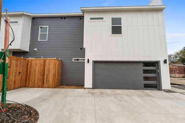 400 S Henderson Avenue, Dallas, TX 75223