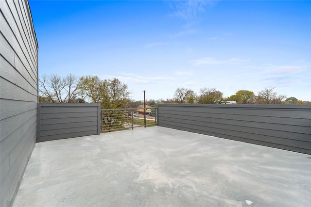 400 S Henderson Avenue, Dallas, TX 75223