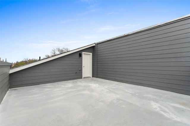 400 S Henderson Avenue, Dallas, TX 75223