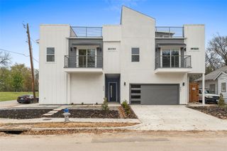 400 S Henderson Avenue, Dallas, TX 75223