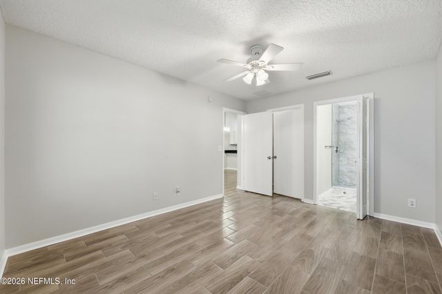 305 REDWOOD Lane, St. Johns, FL 32259